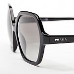 Women’s Designer Sunglasses Gucci, Fendi, MCM & More from $40 (Up to 83% Off)