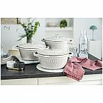 STAUB CAST IRON 4.25 qt, Round, Cocotte, White Truffle $120